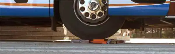 Cân sạc môi chất lạnh Elitech LMC-300